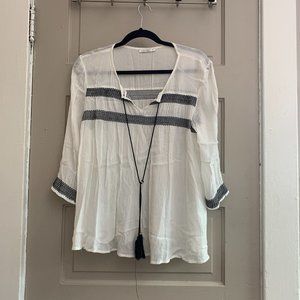 Gorgeous Boho Black and white Long sleeve top